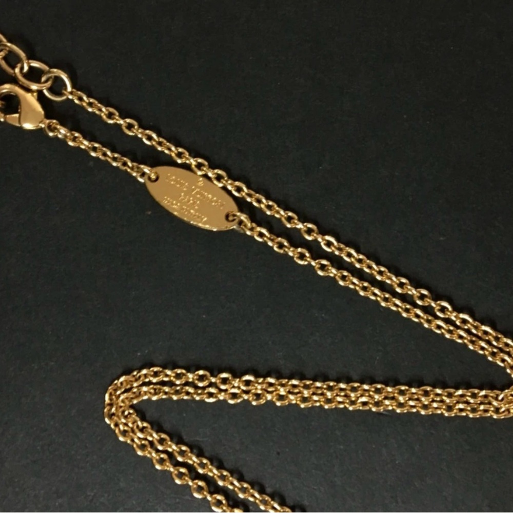 Louis Vuitton Gold ‘V’ Necklace - Picture 4 of 7